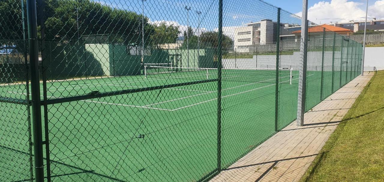 ויאנה דו קסטלו Estudio De Luxo Em Condominio Privado Com Piscina מראה חיצוני תמונה